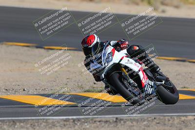 media/Oct-08-2022-SoCal Trackdays (Sat) [[1fc3beec89]]/Turn 10 (945am)/